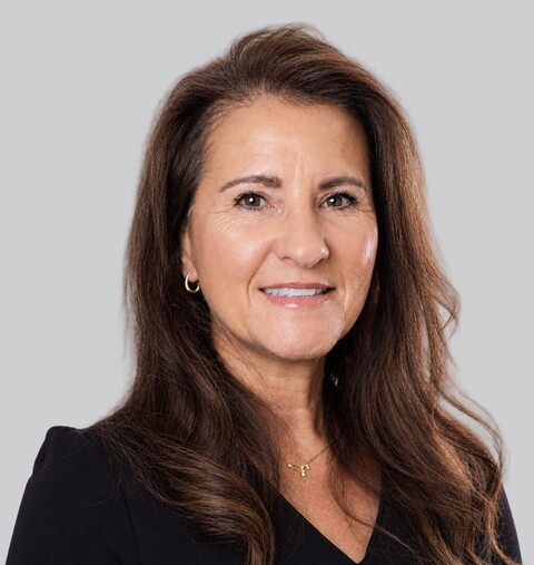 Ora Nyhus - First Impression Specialist
